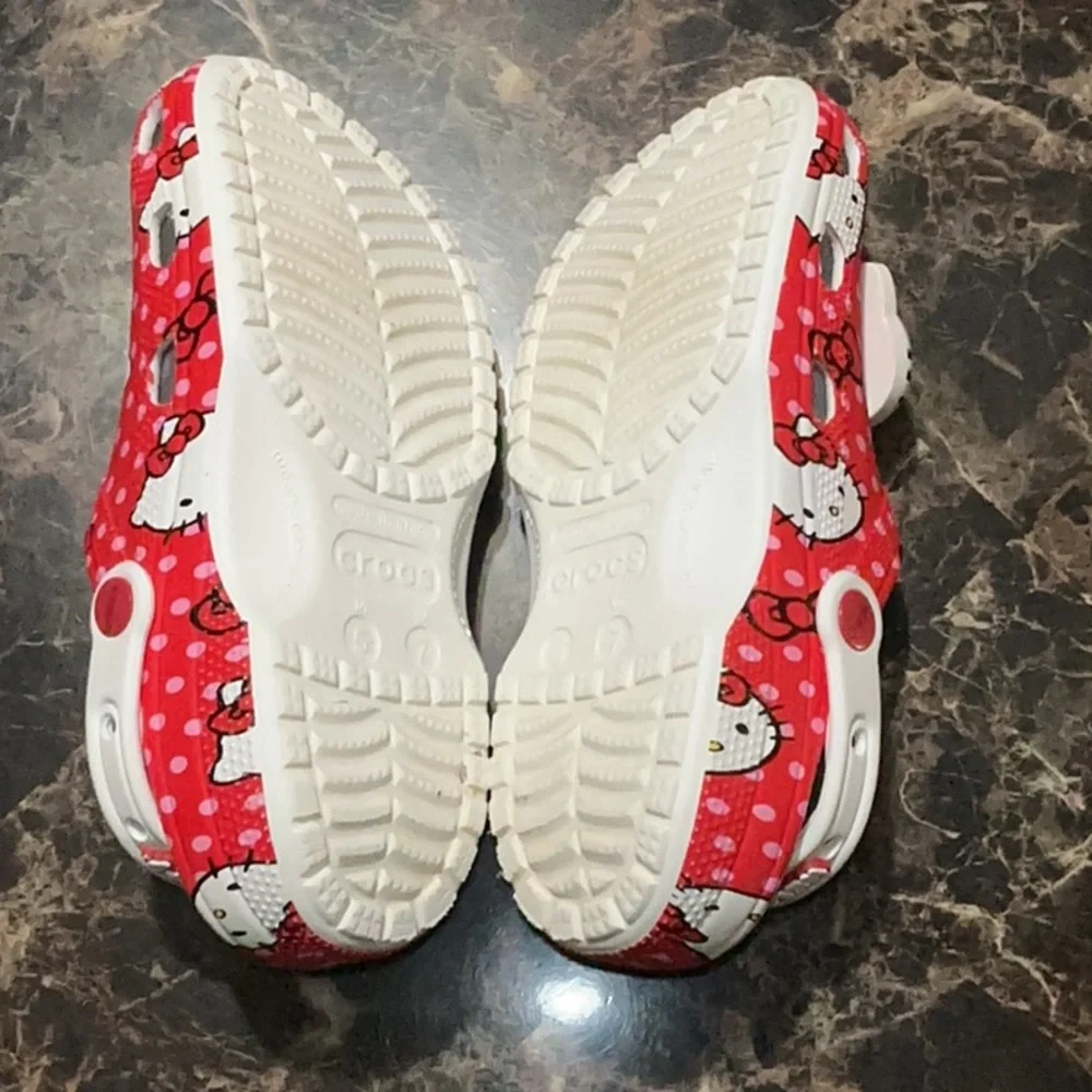 Hello Kitty Red Clogs - Picture 2 of 6